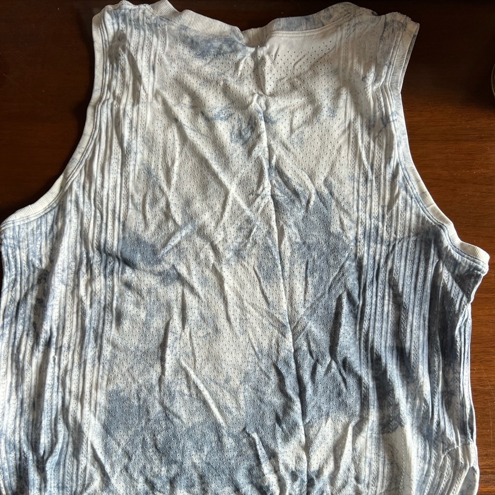 Lulu cropped loose tank